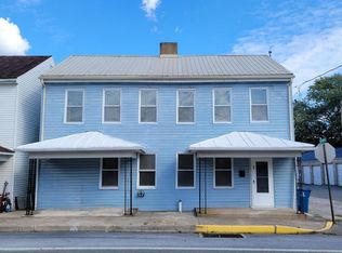 27 S York St, Etters, PA 17319