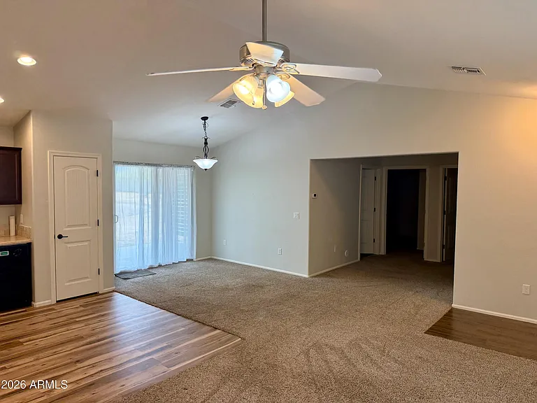 2122 E Cloud Rd — Photo 6