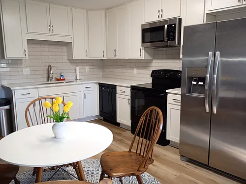 906 E Magnolia Ave #906 Photo 1
