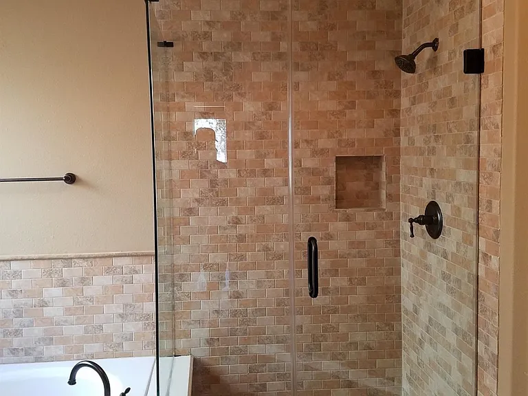 2103 Blue Water Bay Dr — Photo 29