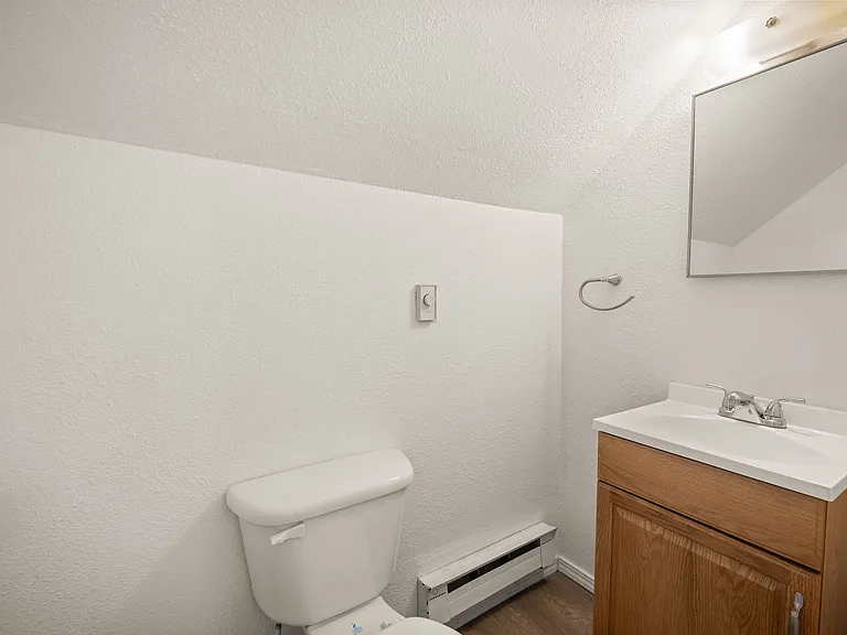 1627 E Desmet Ave — Photo 14