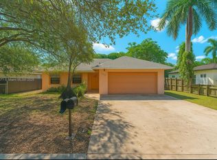 Ponce De Leon, Homestead, FL 33030