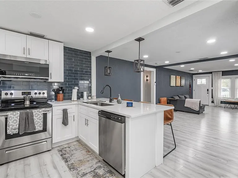 806 E Hamilton Ave — Photo 10