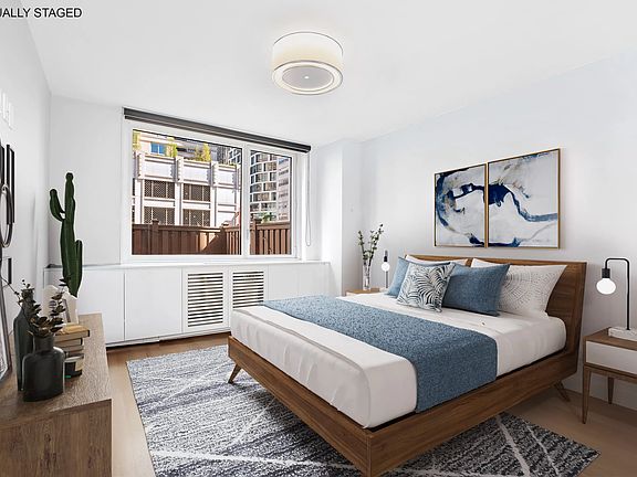 5th image of 301 W 53rd St