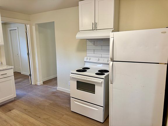 3rd image of 535 1/2 Methow St
