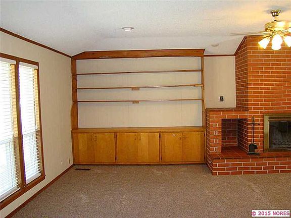 3rd image of 510 W Garfield Ave