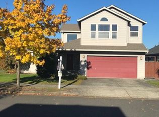 1619 NE Blue Heron Dr, Portland, OR