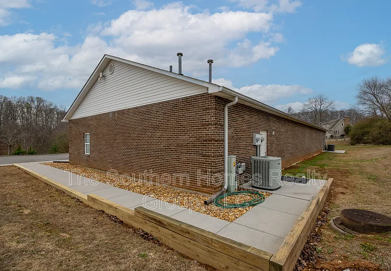 305 Grady Rd #1 — Photo 31