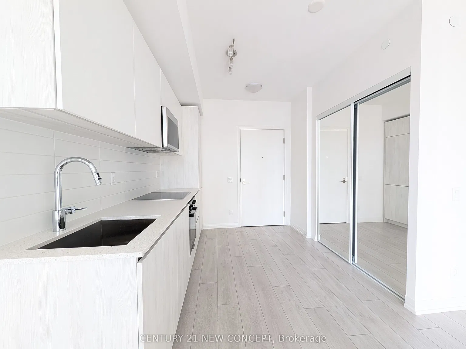 2 bed, $3,200 — Photo 3