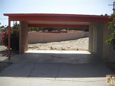 2nd image of 22 Gladys Cir
