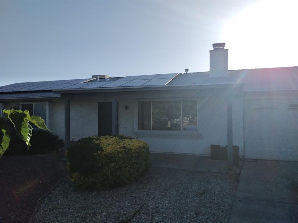 1st image of 15994 Calandria Way