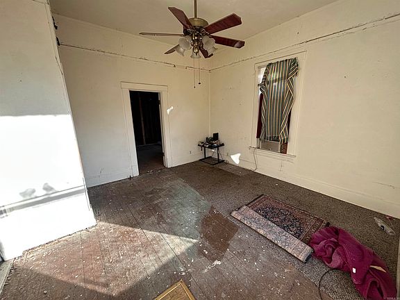 5th image of 134 Ramble St