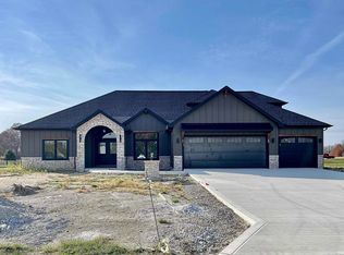 19031 Ringo Rd, Auburn, IN 46706