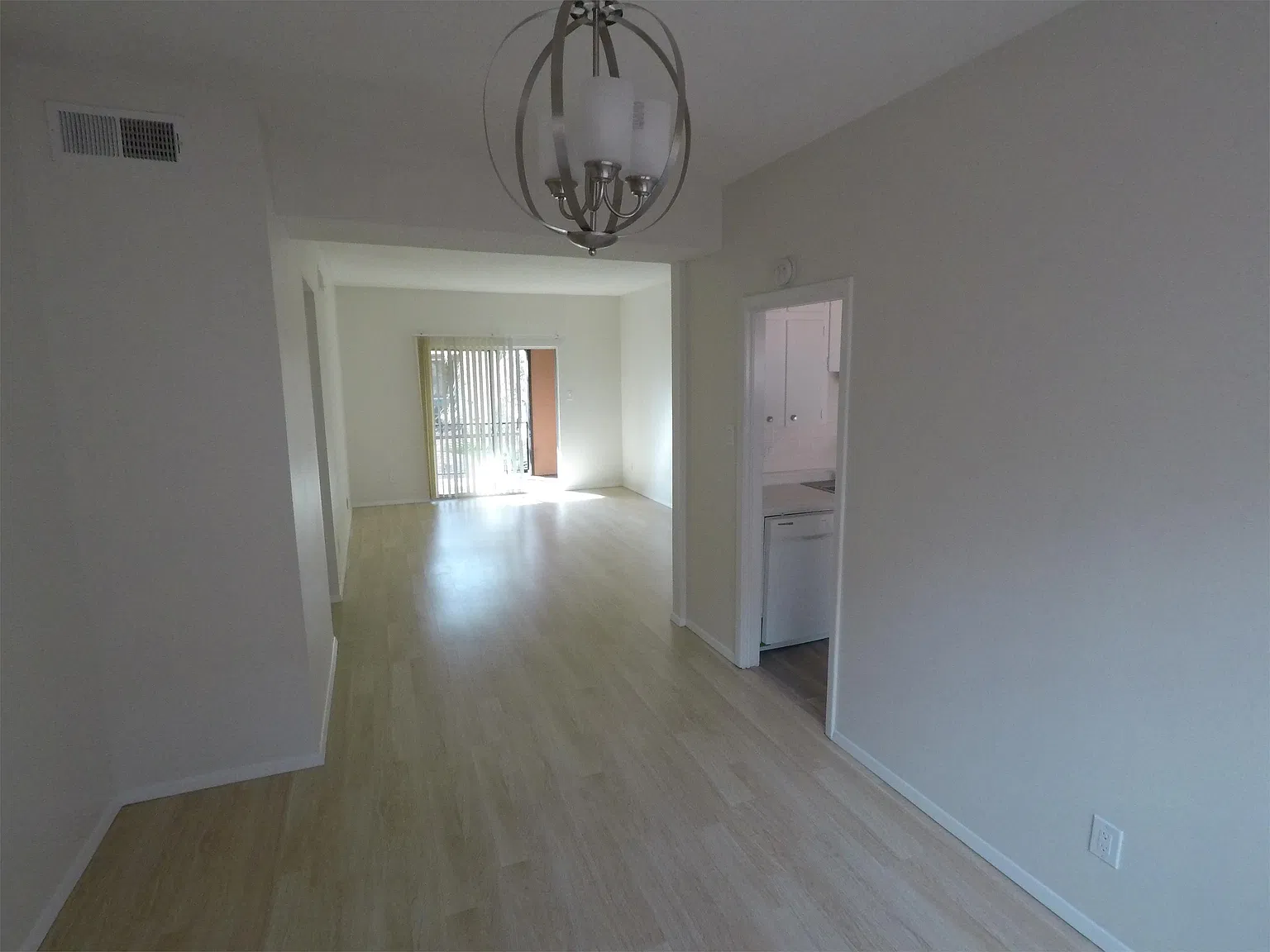 1509 Montana Ave — Photo 2
