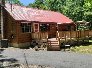 218 Tinkwig Dr, Hawley, PA 18428