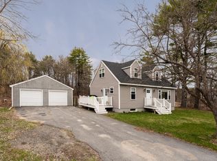19 Leighton Rd, Falmouth, ME 04105