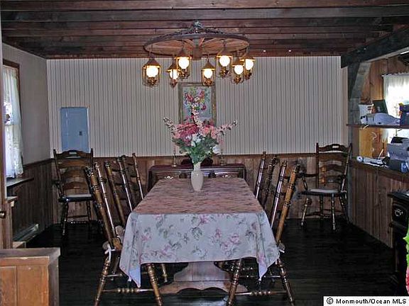 4th image of 3107 Hiawatha Ave