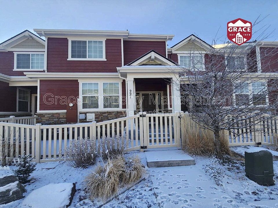 1st image of 221 Jackson Dr