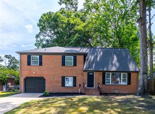 717 Prescott Cir, Newport News, VA 23602