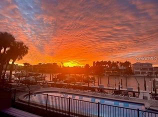 910 Pinellas Bayway S APT 107, Tierra Verde, FL 33715