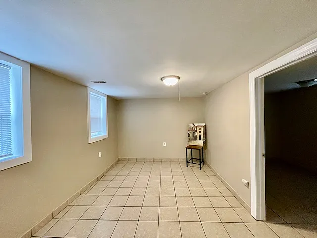2227 W 19th St #1 — Photo 6