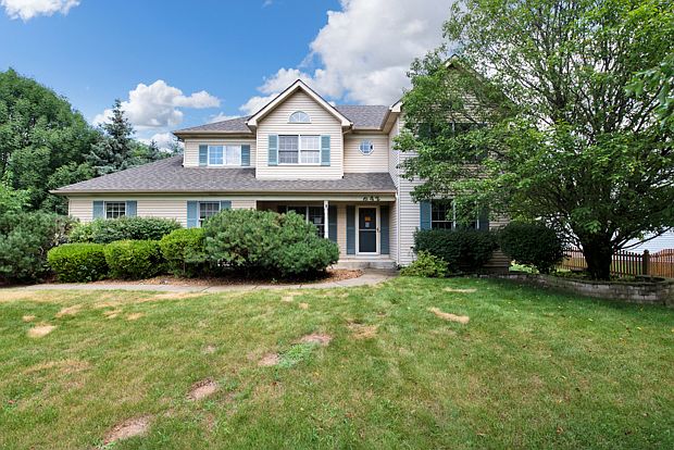 1st image of 642 Cleavland Dr