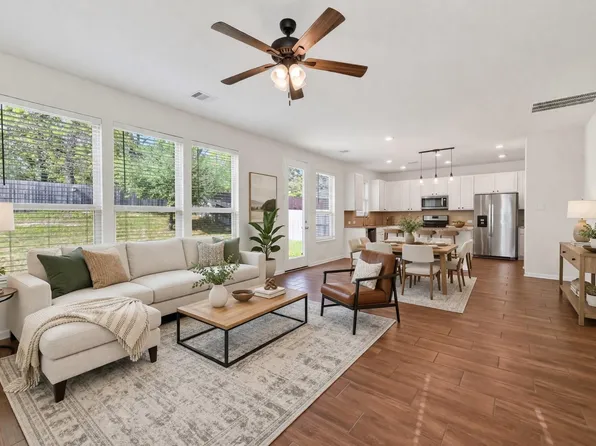 2107 Parnevik Pl, Conroe, TX 77304