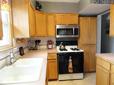 5th image of 418 Wyoga Lake Blvd