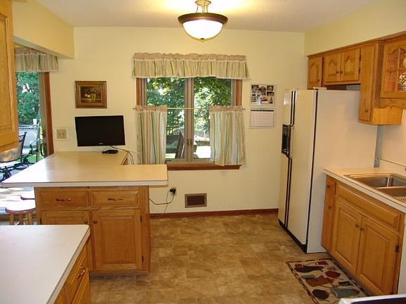 Large updated kitchen