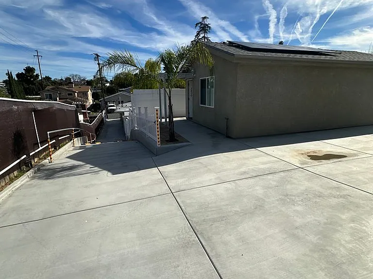 Egan Street Triplex — Photo 15