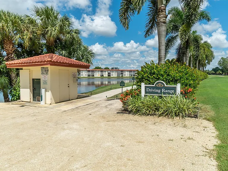 820 S Hollybrook Dr #209 — Photo 31