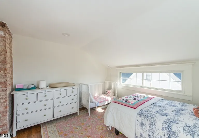 10 Grove Ter #2B — Photo 20