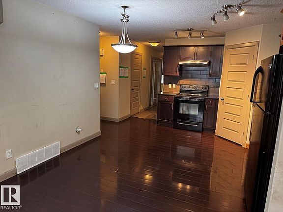4th image of 1820 34th Ave NW #6