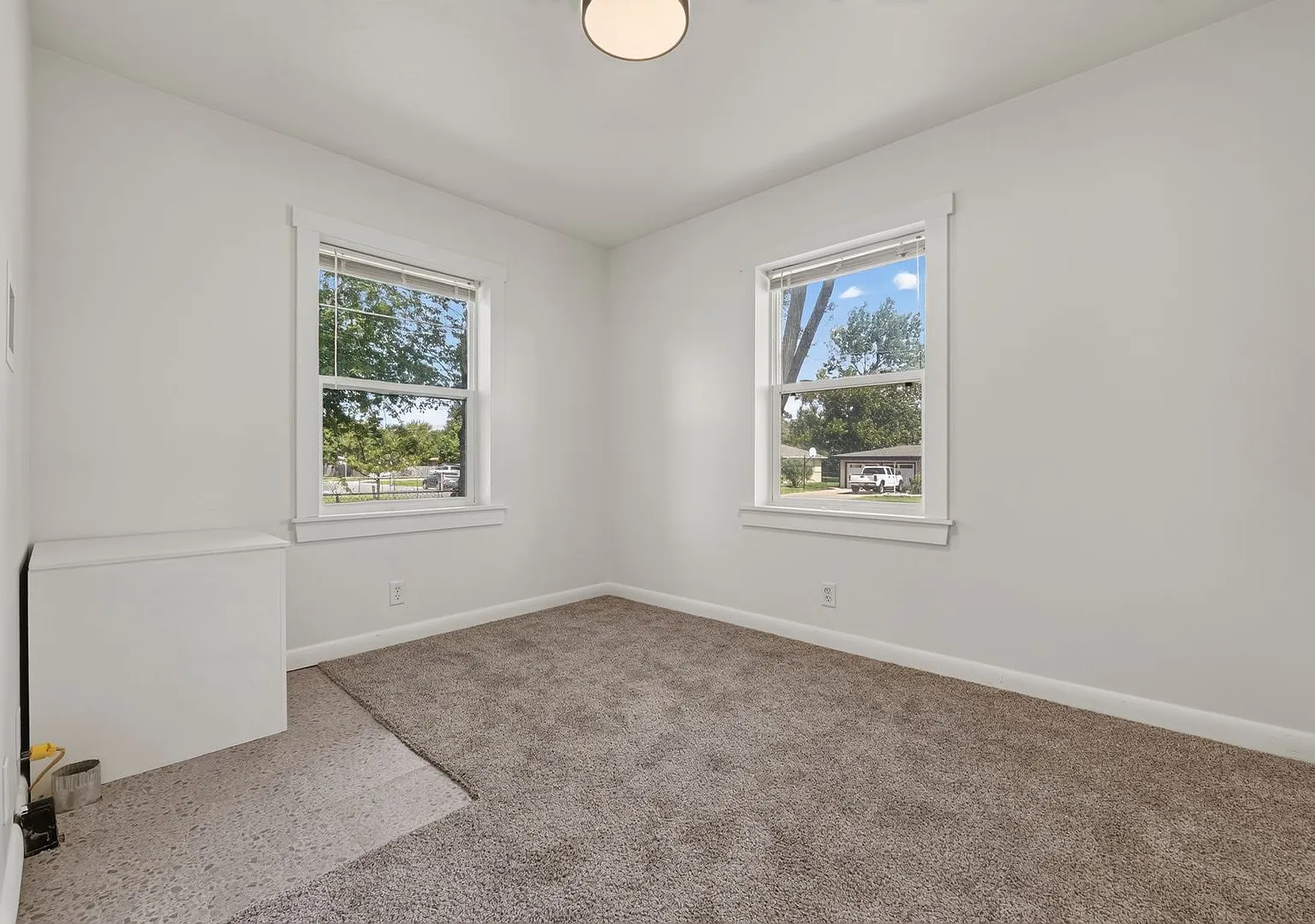 Newton Four Plex 421 — Photo 3