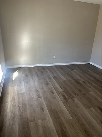 4 bed, 1.0 bath, 1184 sqft, $1,250 — Photo 3
