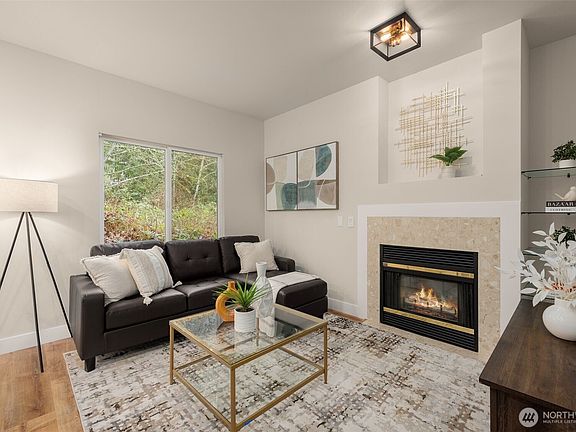 5th image of 6773 SE Cougar Mountain Way #4