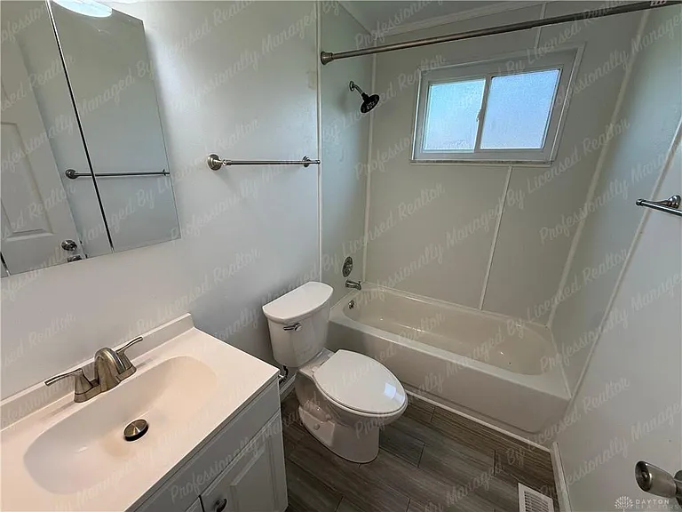 5444 Bellefontaine Rd — Photo 13