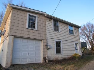 206 Freemont Ave, Mount Carmel, TN 37645