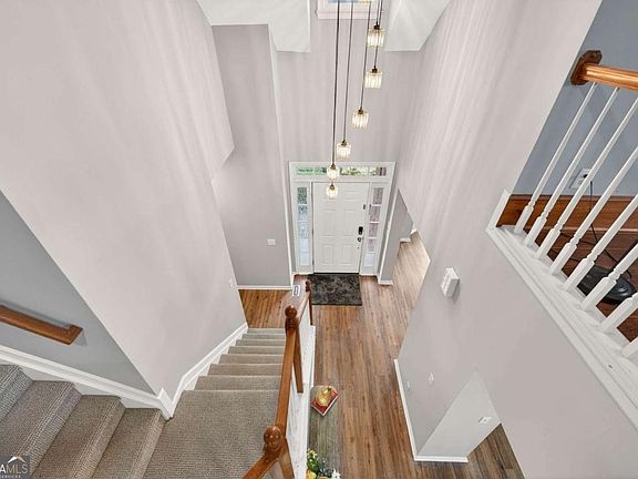 5th image of 3711 Thornbrooke Ct