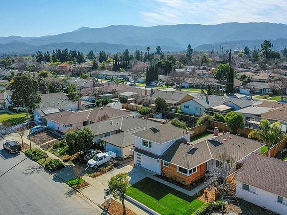 4th image of 5269 Estrade Dr
