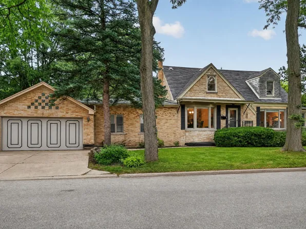 75 N 2nd Ave, Des Plaines, IL 60016