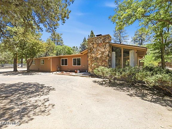 2nd image of 1133 Copper Basin Rd