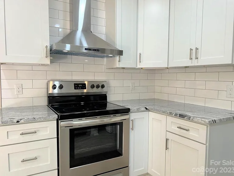 600 Briar Creek Rd — Photo 7
