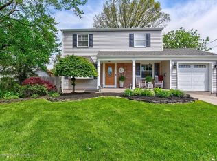 16 Barkalow Ave, Freehold, NJ 07728