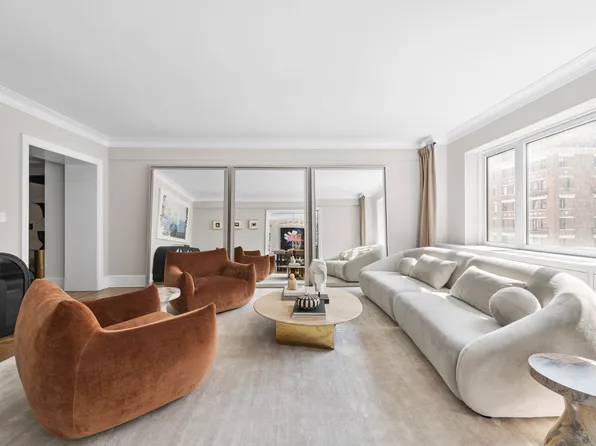 530 Park Avenue image 1 of 26