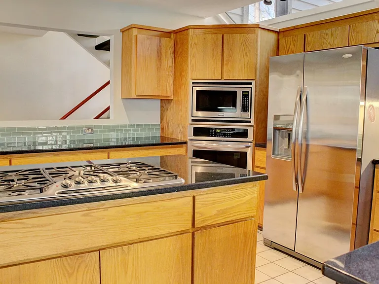 3628 Carlisle Dr — Photo 9