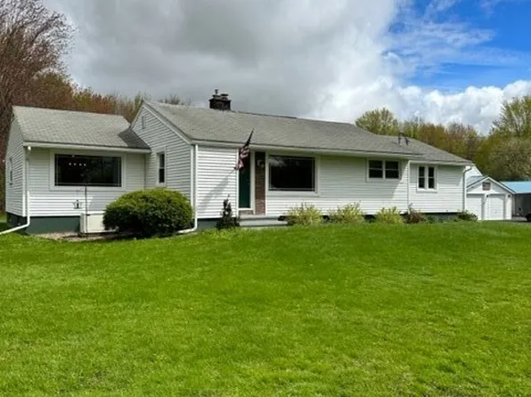 7353 E Taft Rd, East Syracuse, NY 13057