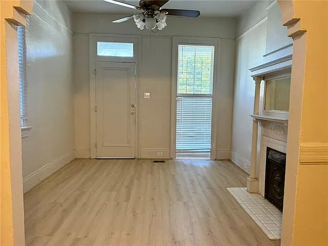 2218 Jena St — Photo 4