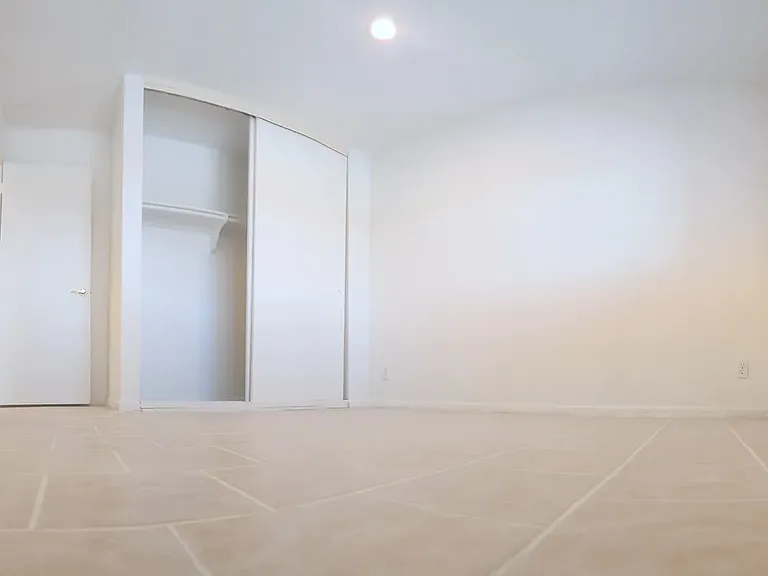 Cascade Pointe — Photo 9