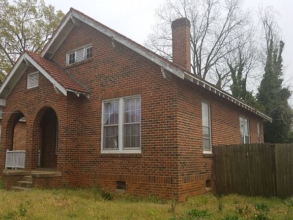 2nd image of 403 Piedmont Ave